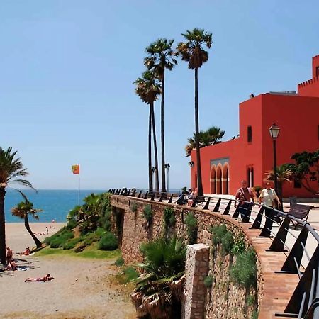 Apartamentos Benalbeach ベナルマデナ エクステリア 写真