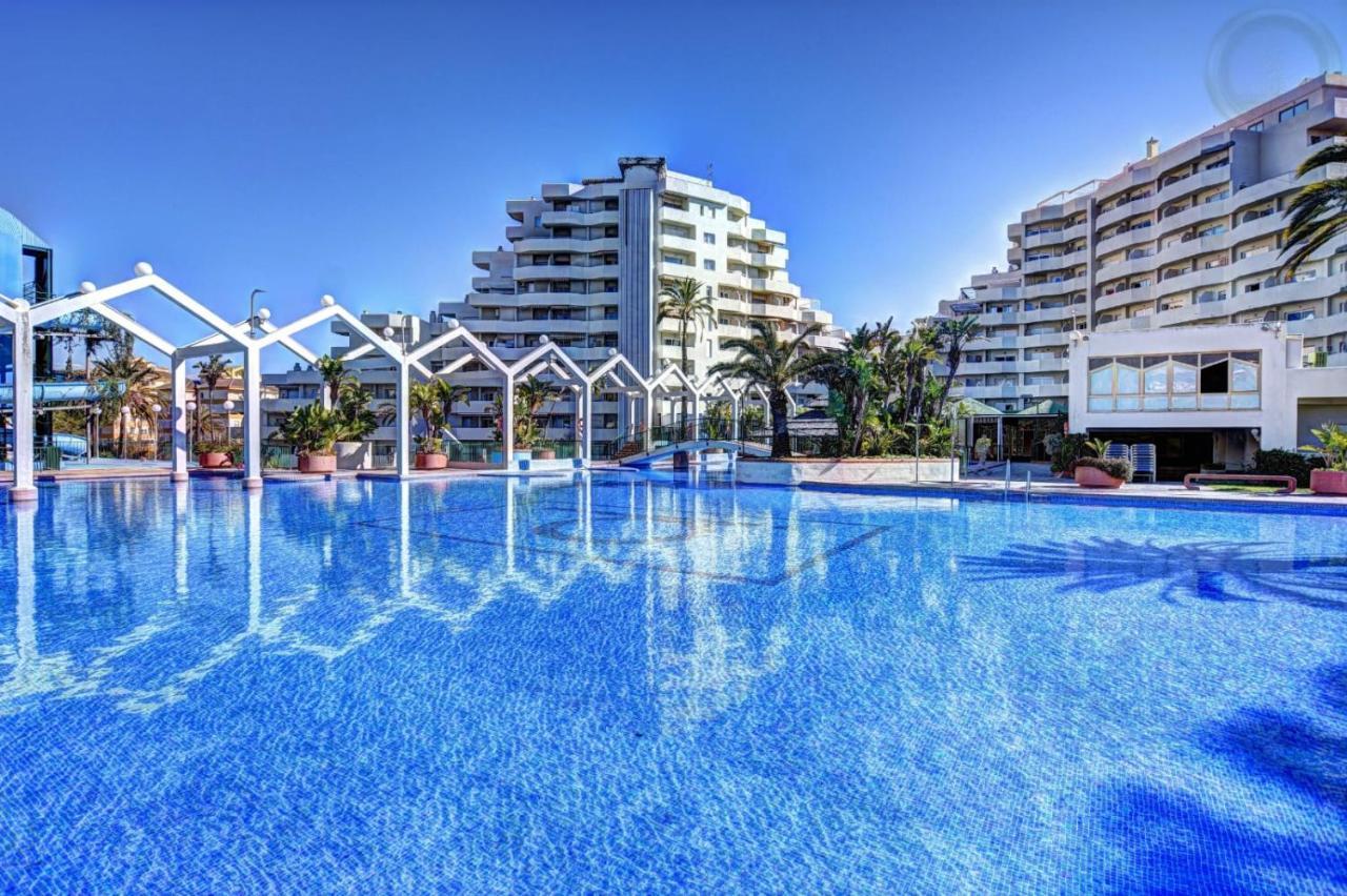 Apartamentos Benalbeach ベナルマデナ エクステリア 写真