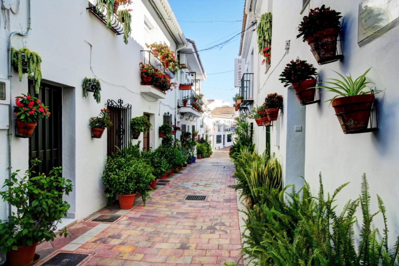 Apartamentos Benalbeach ベナルマデナ エクステリア 写真