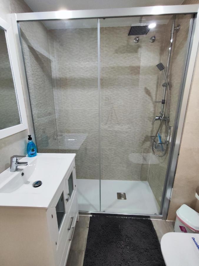 Apartamentos Benalbeach ベナルマデナ エクステリア 写真