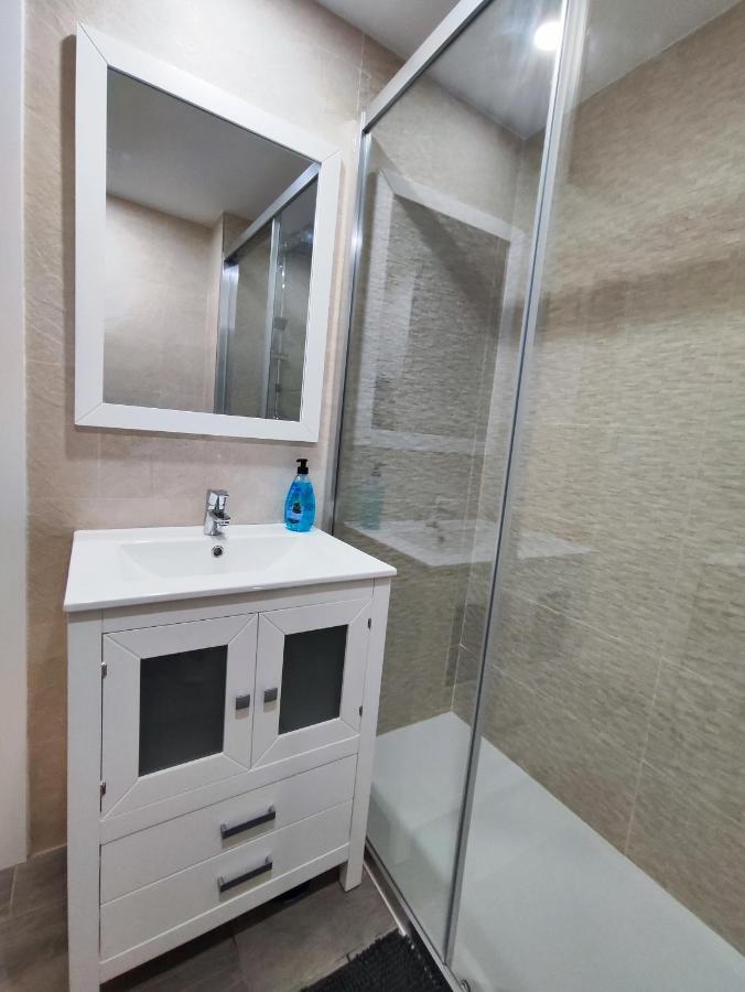 Apartamentos Benalbeach ベナルマデナ エクステリア 写真