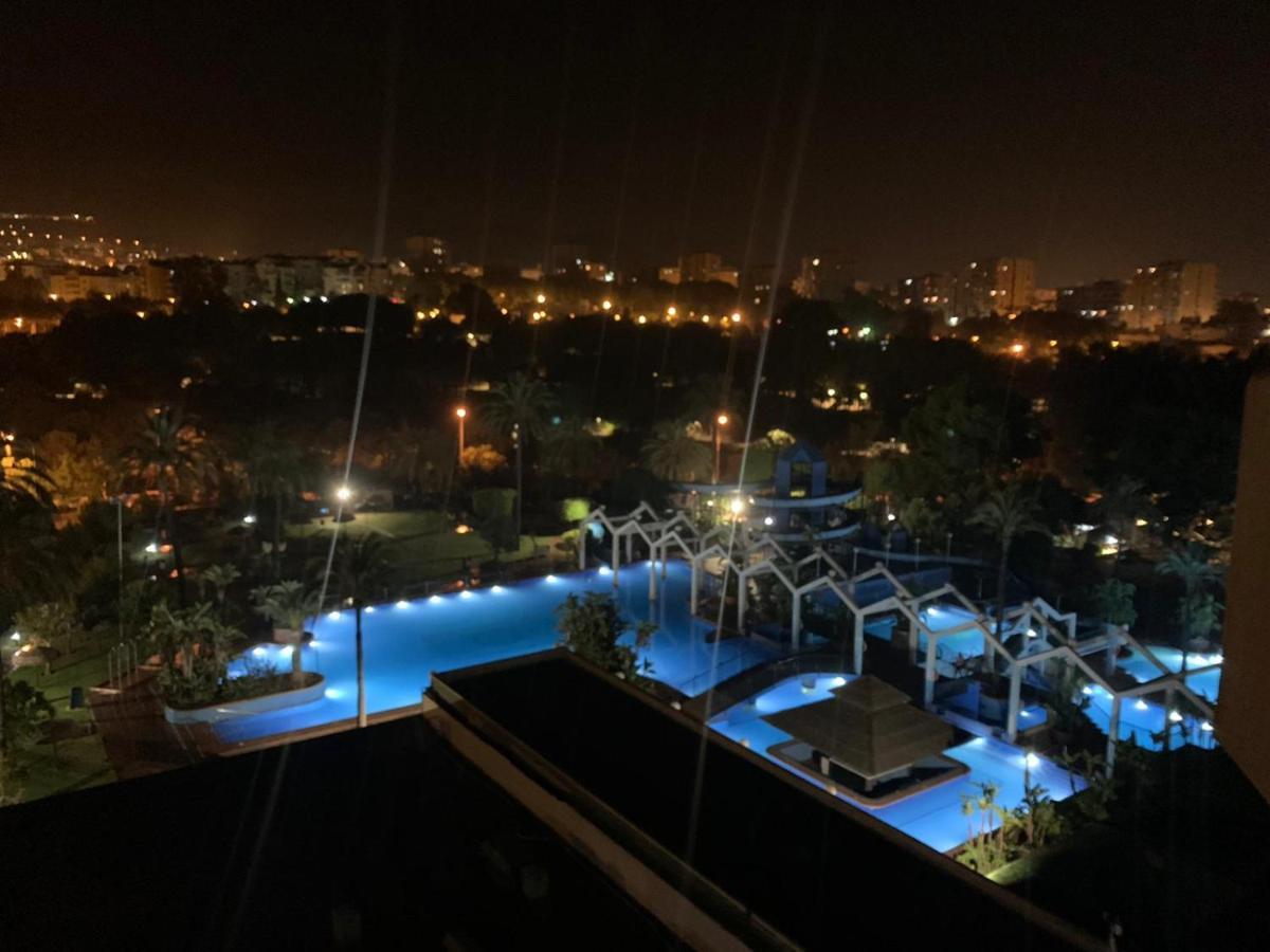 Apartamentos Benalbeach ベナルマデナ エクステリア 写真