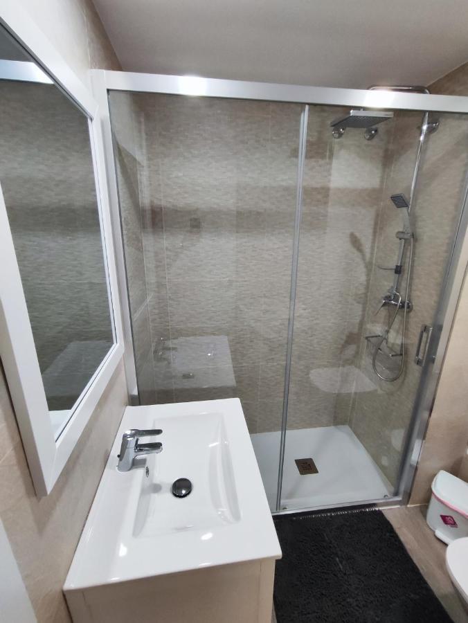 Apartamentos Benalbeach ベナルマデナ エクステリア 写真