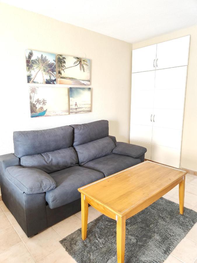 Apartamentos Benalbeach ベナルマデナ エクステリア 写真