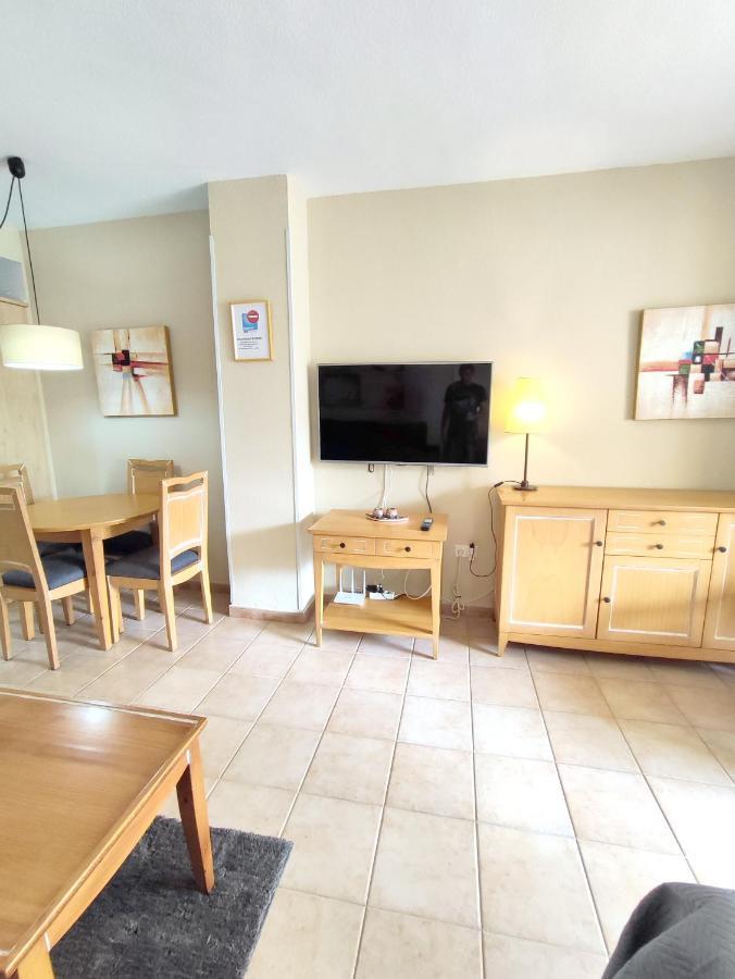 Apartamentos Benalbeach ベナルマデナ エクステリア 写真