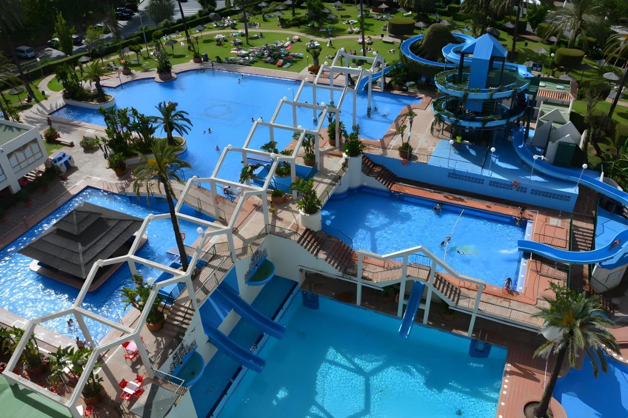 Apartamentos Benalbeach ベナルマデナ エクステリア 写真