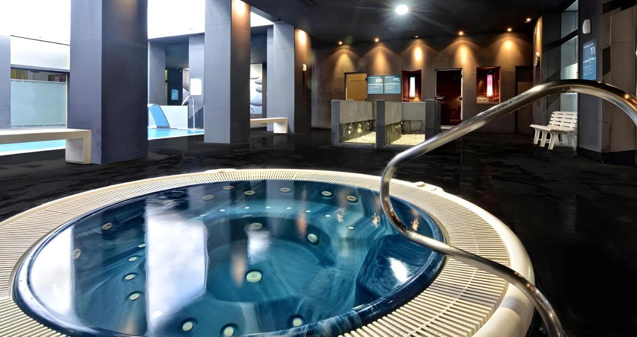 Apartamentos Benalbeach ベナルマデナ エクステリア 写真